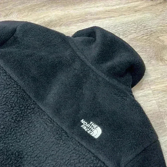 The North Face Girls’ Fleece Jacket, Large (Size 12) - Picture 10 of 12